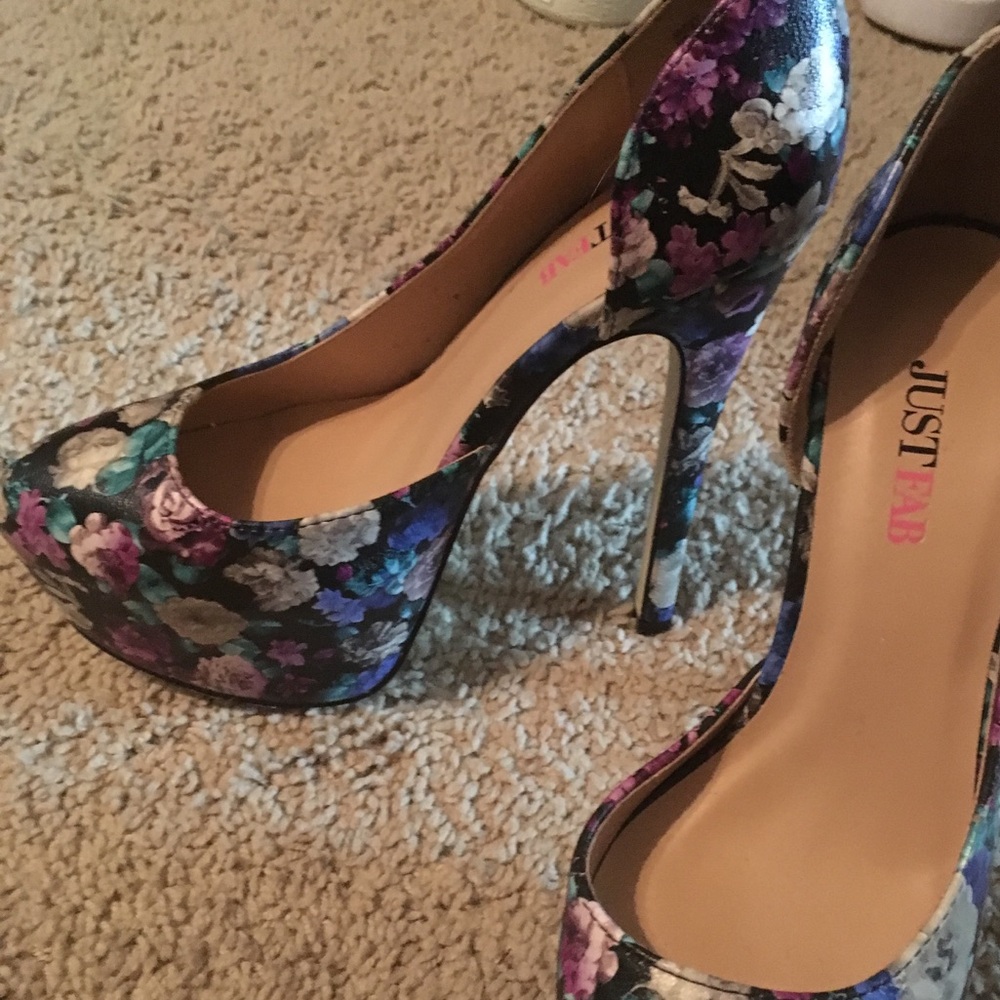 Just fab floral platform pumps